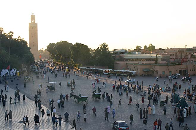 Marrakech-place Jemaa-El-Fna