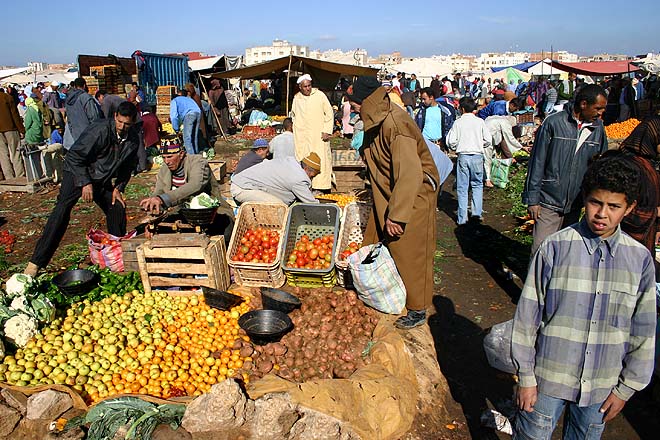 Maroc, Karia Ba Mohammed, souk rural