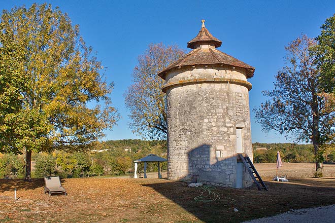 Fontanes, Pigeonnier d'Ile-Basse