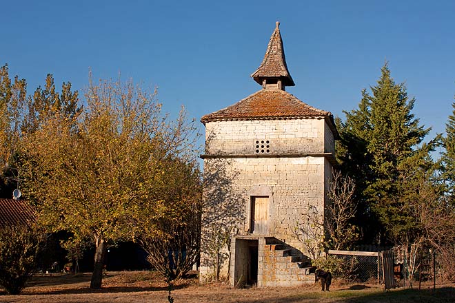 Montdoumerc,Pigeonnier de Doumenge