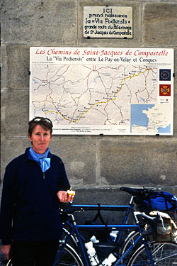 Le-Puy-en-Velay-Place-du-plot